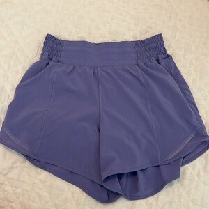 Lululemon Hottie Hot high rise 4”